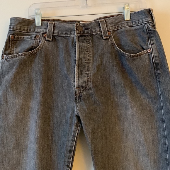LEVI’S. 501 XX. Stonewashed black/gray jeans. L32 X W34. Button fly. Red… - Picture 5 of 13
